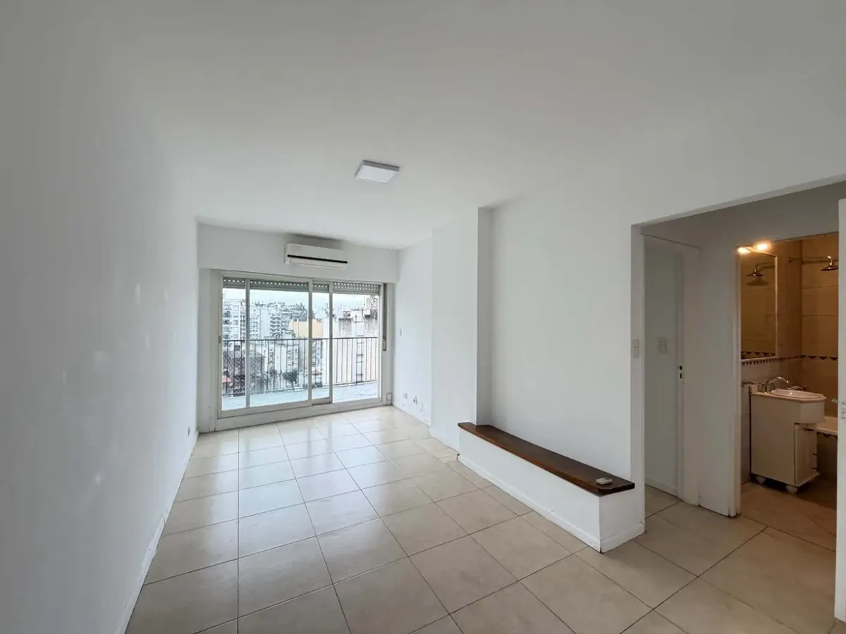 10th floor, north balcony