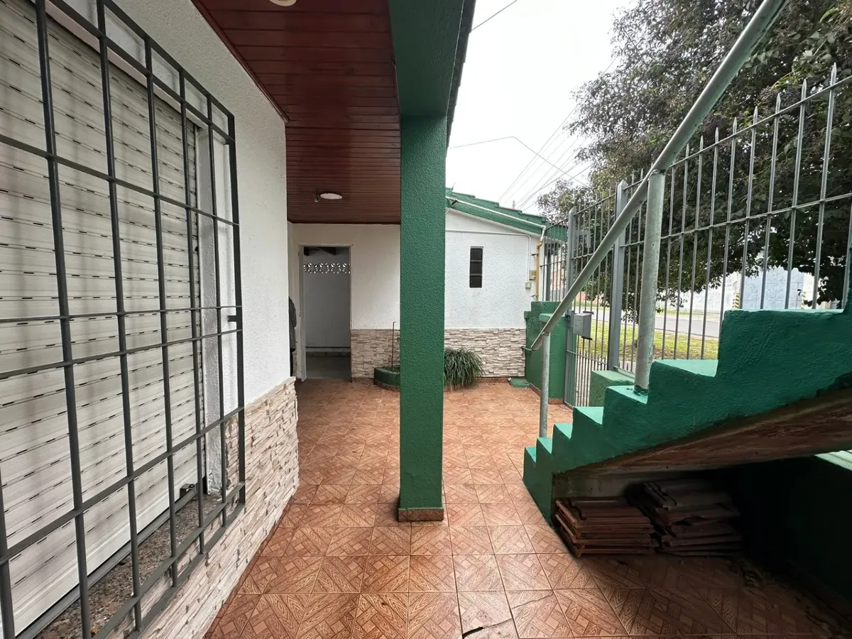 Alquiler Casa Bernal Oeste Con Cochera