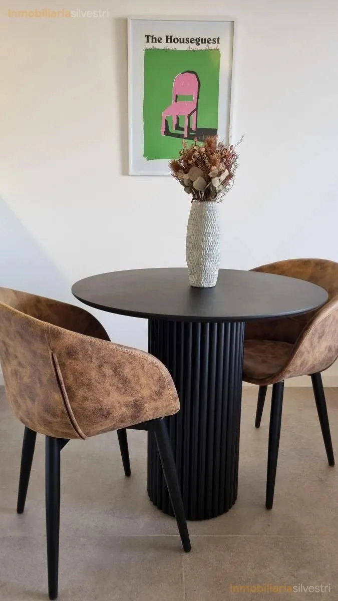 Studio mobiliado com varanda