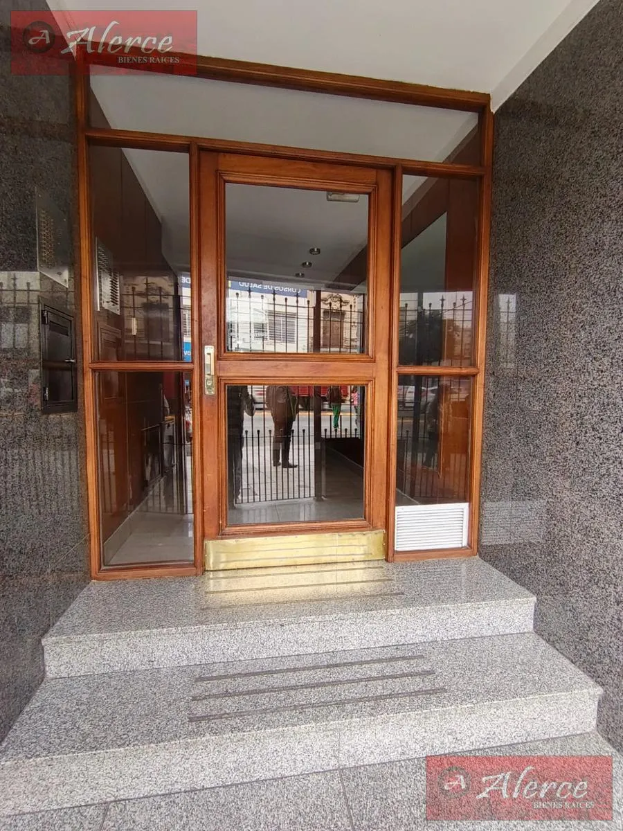 Квартира 3 комнаты 12 этаж