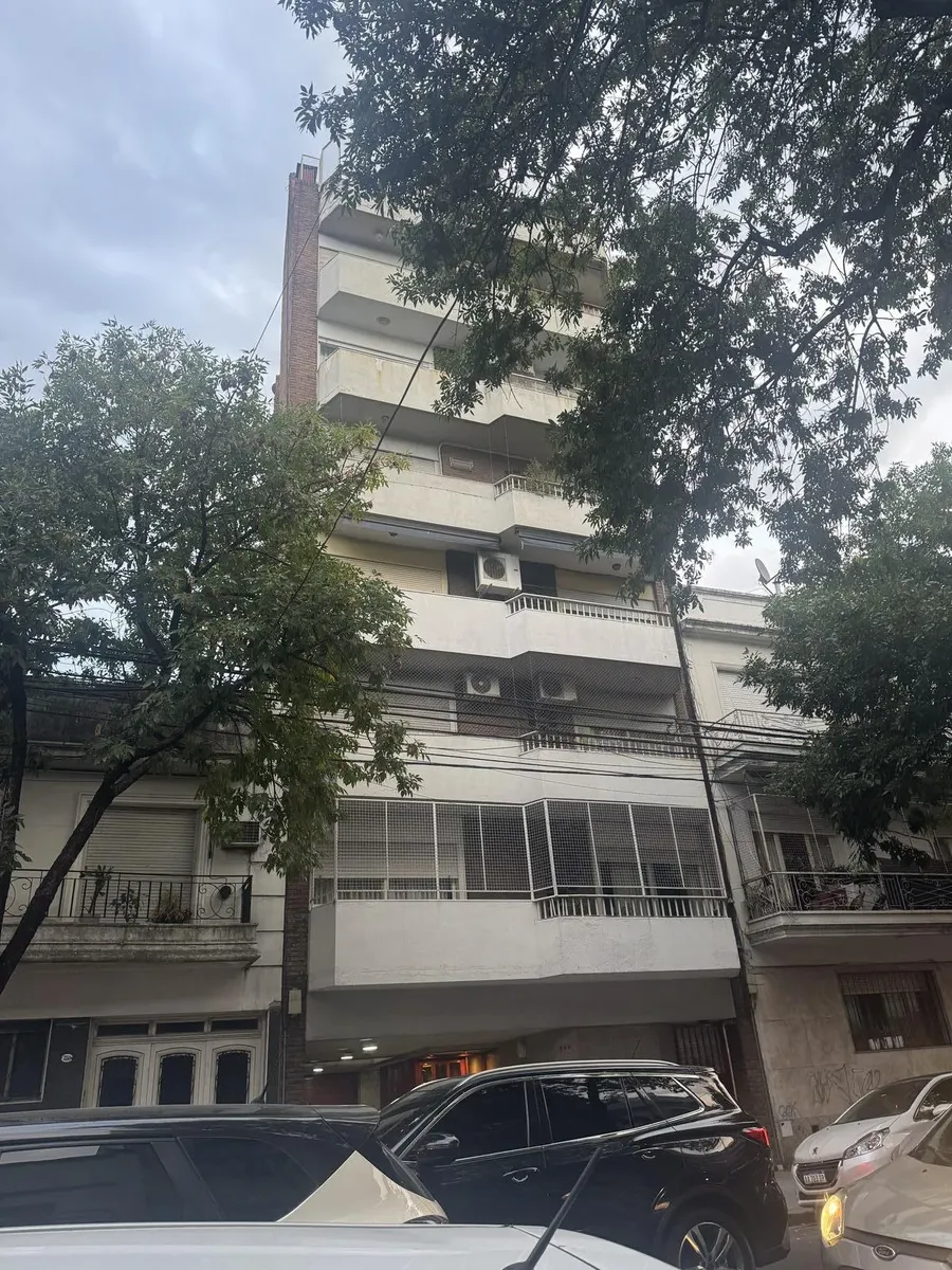 Departamento De Tres Ambientes En Alquiler En Caballito