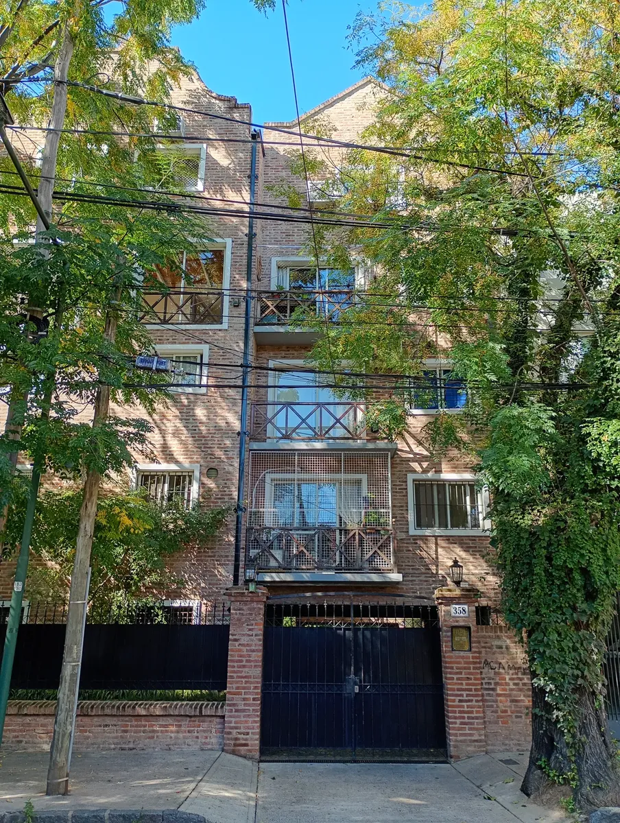 Dueña Directa Alquila Hermoso Departamento De 2 Ambientes, Muy Luminoso A Tres Cuadras De La Avenida Centenario Y Pocas Cuadras De La Estación San Isidro. Barrio Joven, Muy Tranquilo