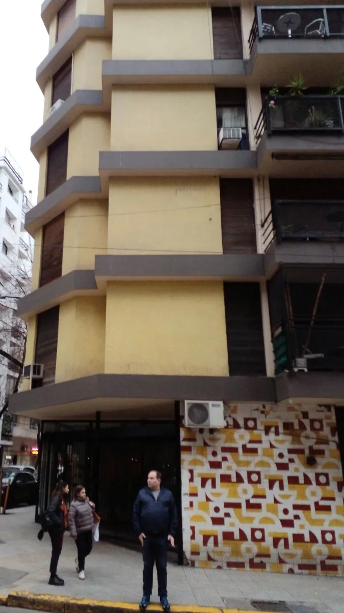 Monoambiente piso 7 con balcón