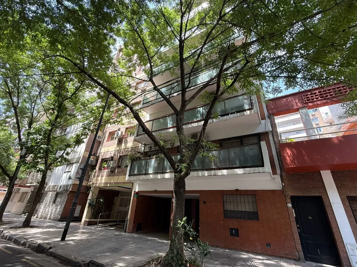 Alquiler 2 Ambientes Con Balcón Soleado Y Espacio Guarda Coche En Núñez