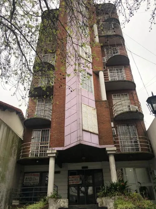 Departamento En Alquiler En Moron Sur