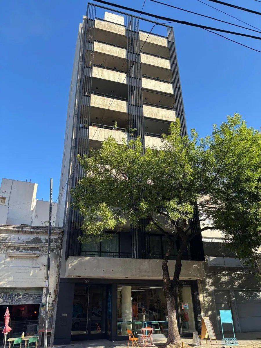 7° piso con balcón norte