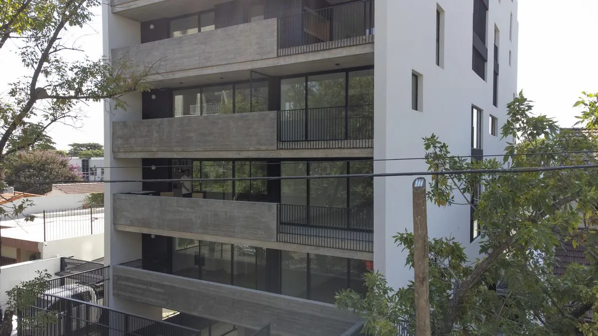 Departamento 4 Ambientes, En Alquiler En Ituzaingo