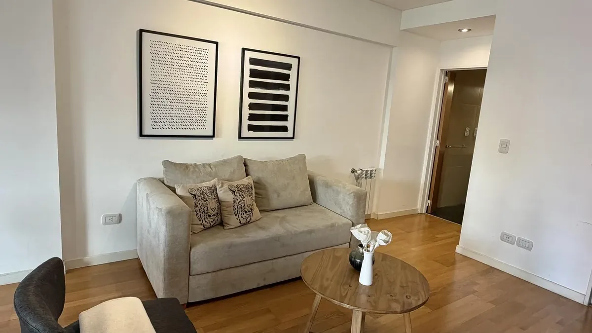 Studio mobiliado com varanda