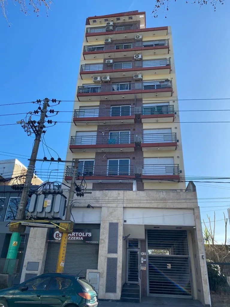 Departamento 2 Ambientes En Alquiler En Varela Centro Con Cochera