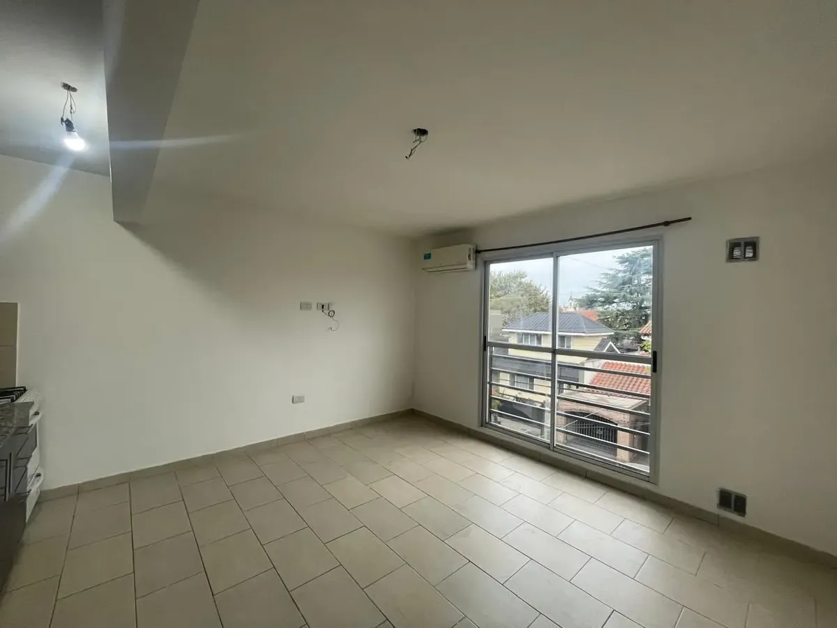 Estúdio com terraço exclusivo