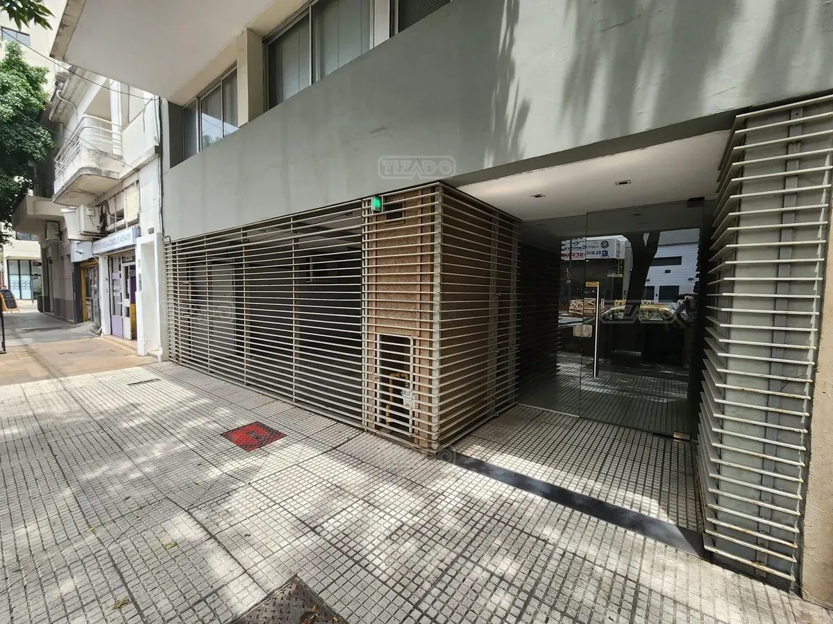 Front-facing studio with balcony