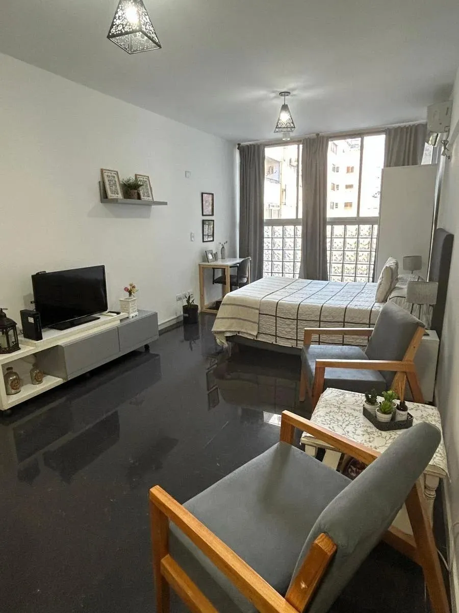 Studio mobiliado, piscina