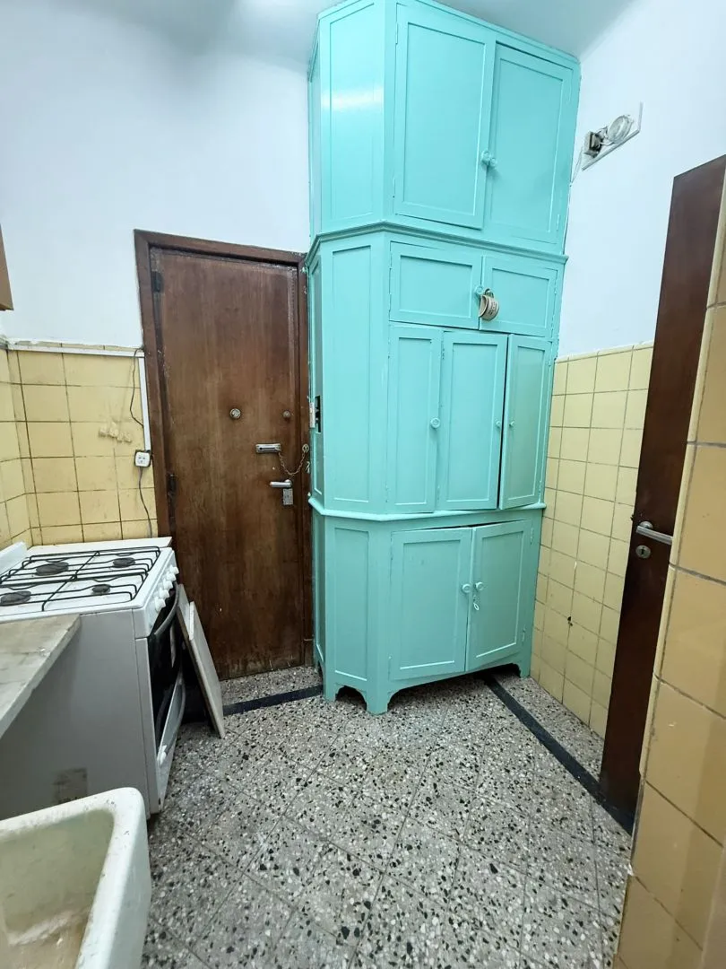 4 этаж, балкон, 3 комнаты