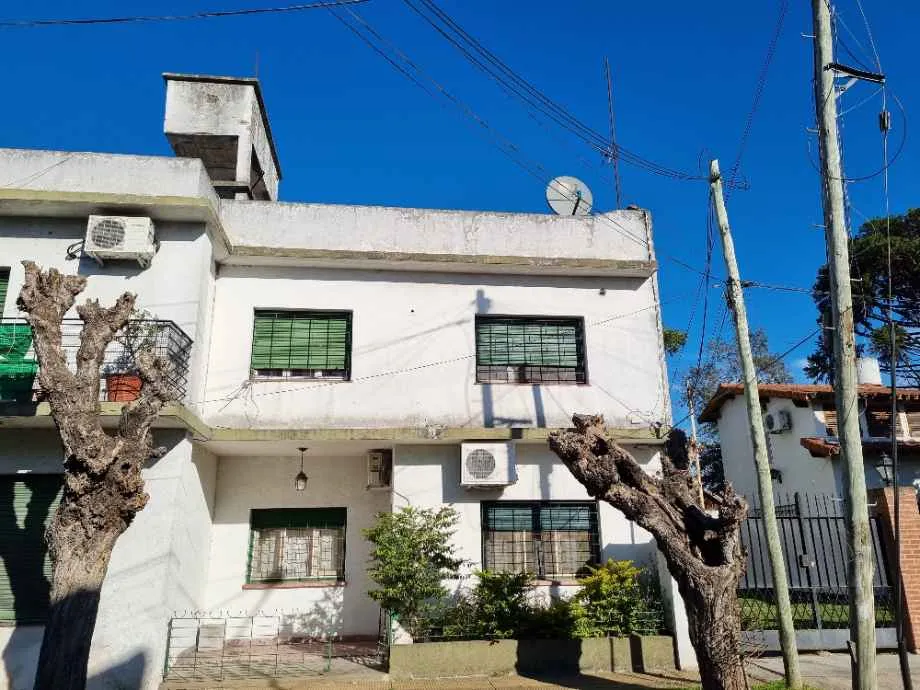 Departamento 2 Ambientes Planta Alta En Alquiler, Parque Quirno, Hurlingham