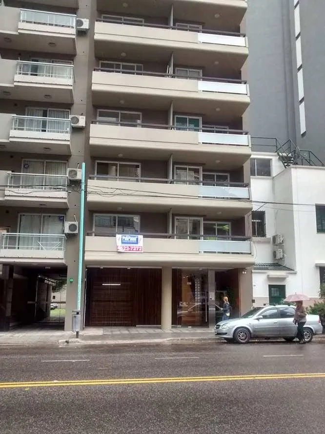 Front-facing studio with balcony