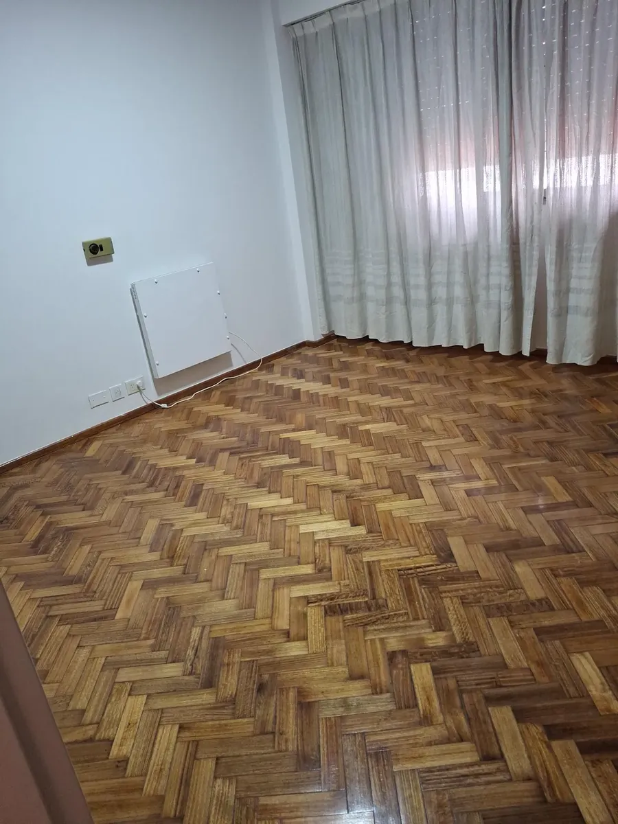 Remodeled 4-bedroom apartment