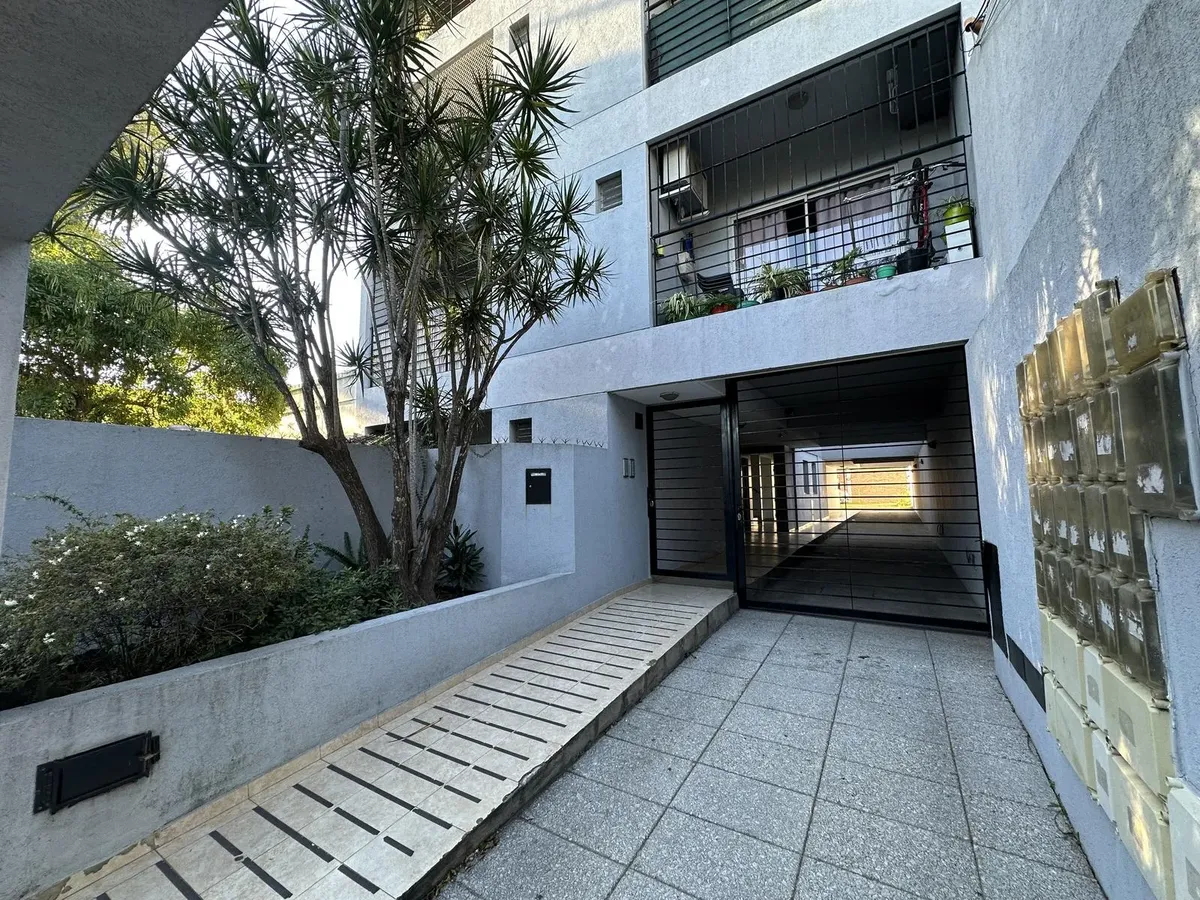 Alquiler Departamento 2 Amb Con Cochera Y Balcon En San Andres