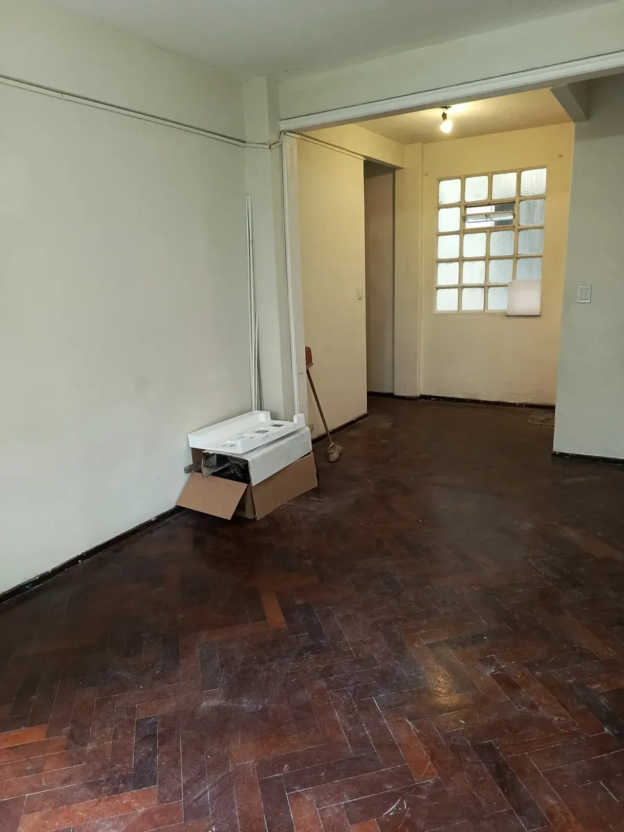 Departamento Dos Ambientes. Muy Buen Estado