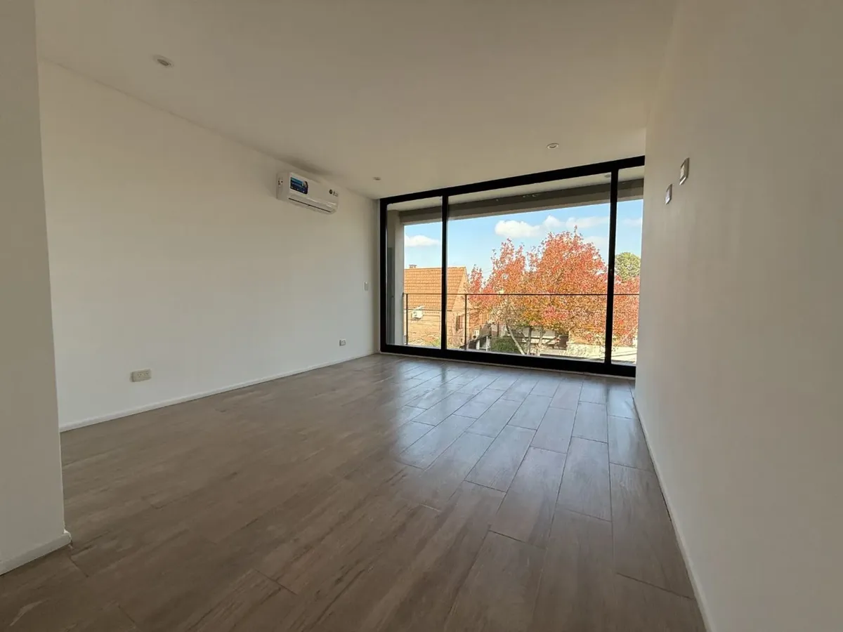 Duplex with garden and parking