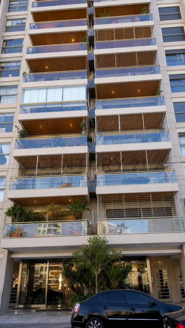 Alquiler Departamento 3 Ambientes En Edificio De Categoria En Barrio Norte