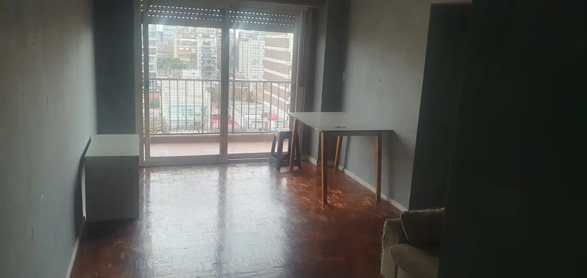 Departamento En Alquiler En Condiciones Para Entrar A Habitar, Le Hace Falta Un Poco De Cariño, Todas Los Arreglos Que El Inquilino Le Haga Para Su Mejora, Será Descontado Del Alquiler (pintura, Etc)