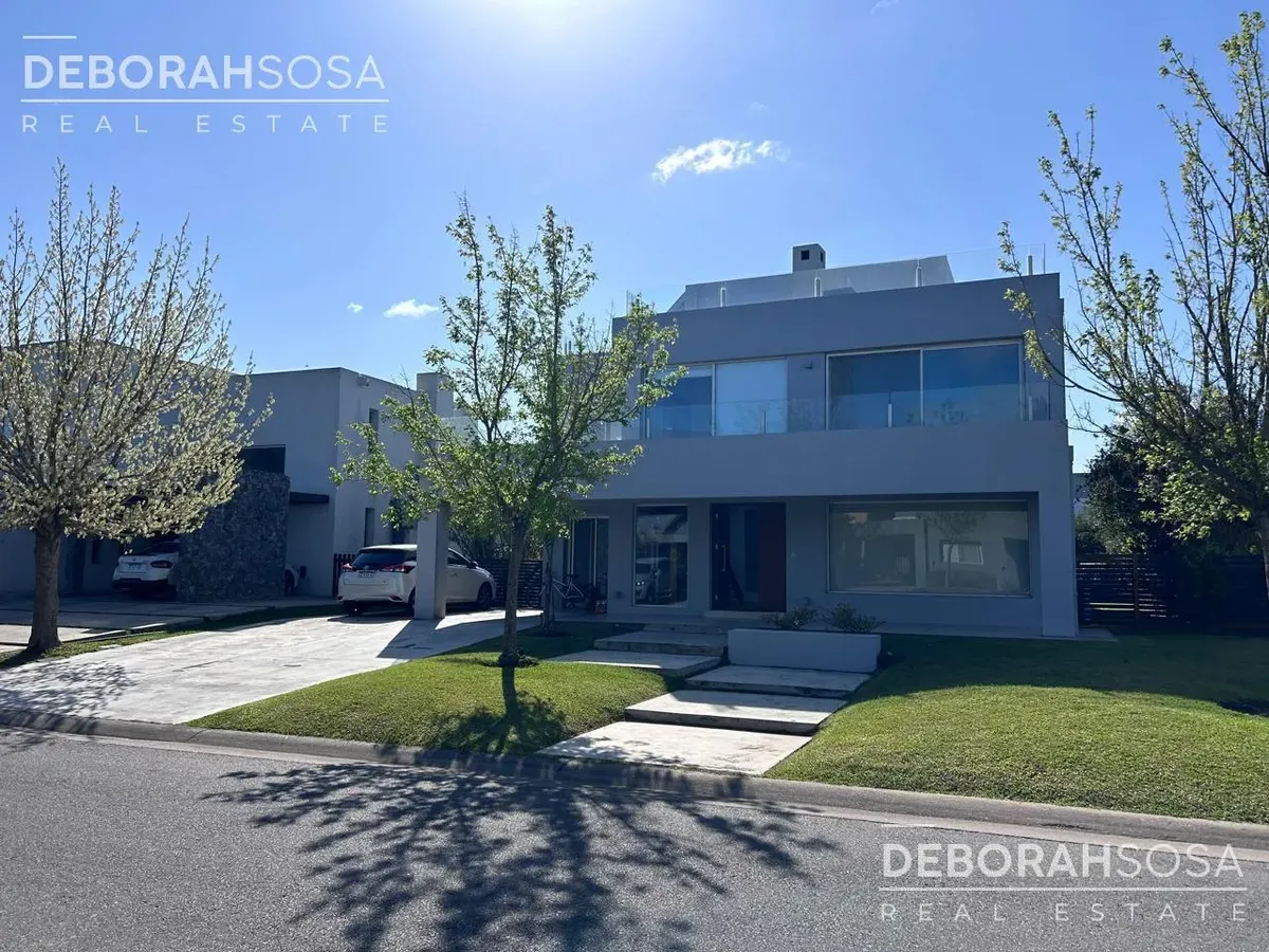Casa 5 Ambientes En Los Alisos Con Pileta