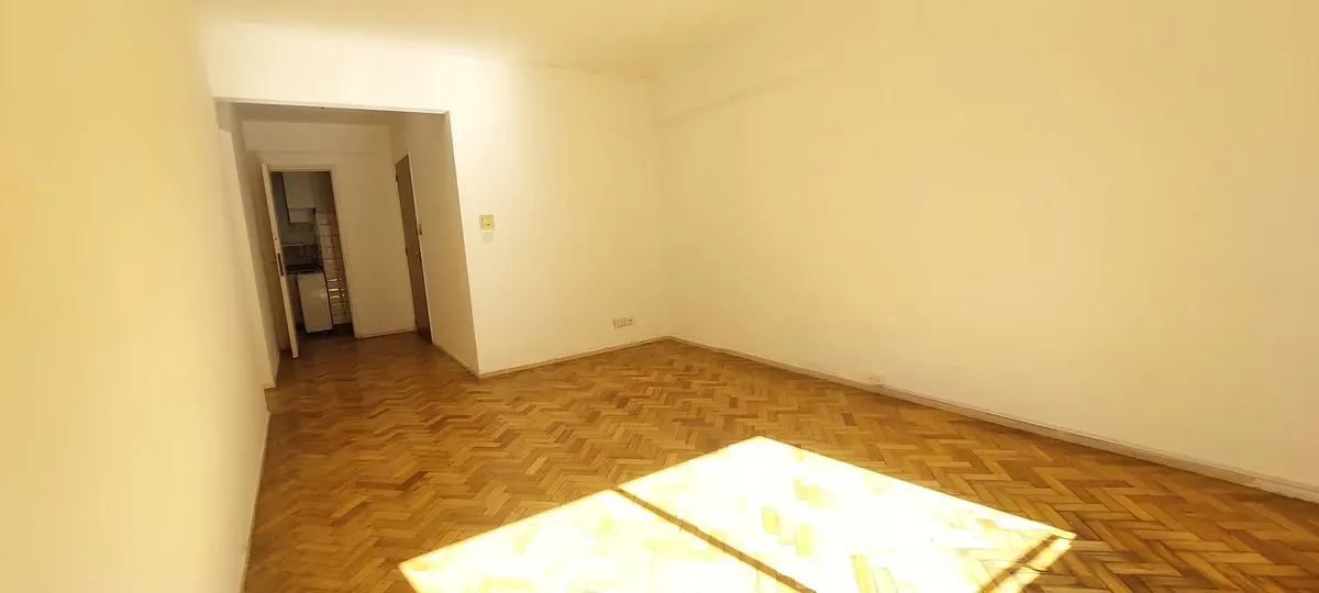 Venta O Alquiler De Departamento De 2 Ambientes Con Dependencia En Palermo