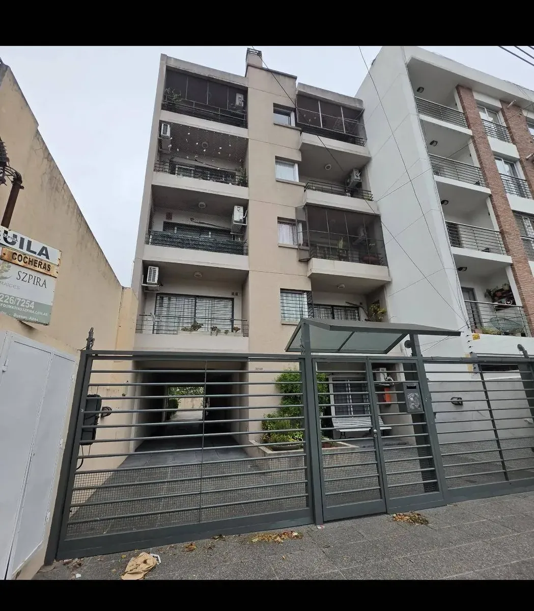 Alquiler Departamento Castelar Con Cochera