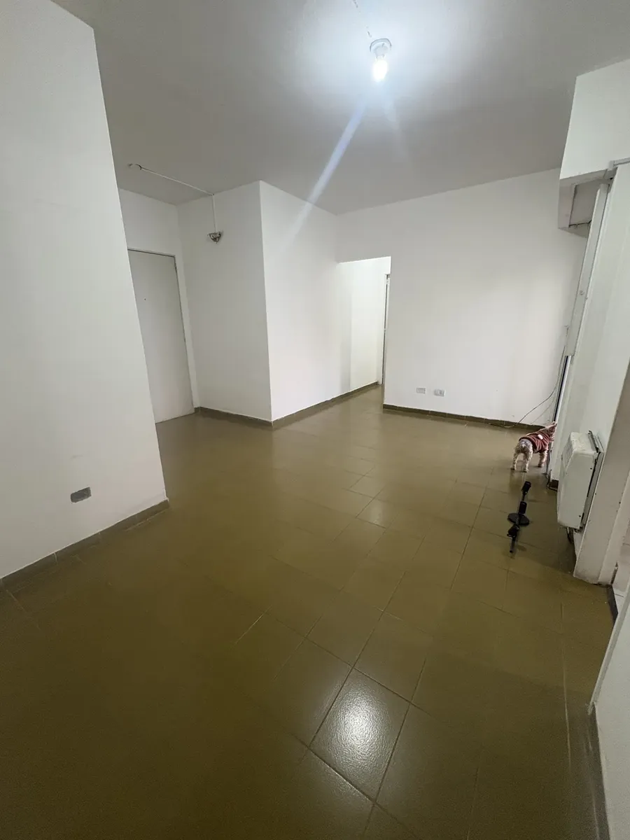 Chacarita, rear-facing 2 rooms