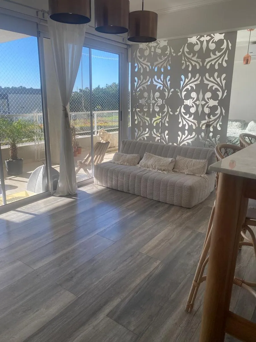 Studio norte, varanda e vaga
