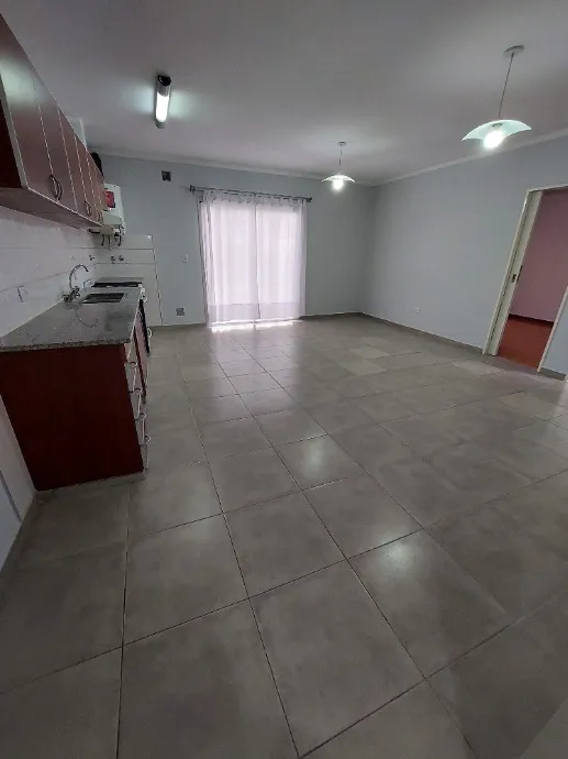 Departamento En Alquiler En Bernal Oeste