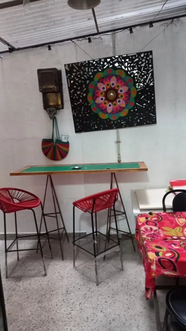 Studio with partially covered patio 30 m²