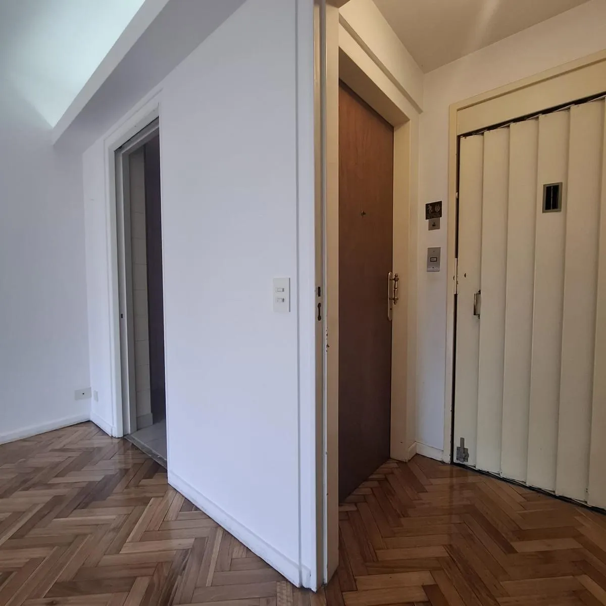 Departamento En Alquiler 3 Ambientes Con Dependencia En Barrio Norte
