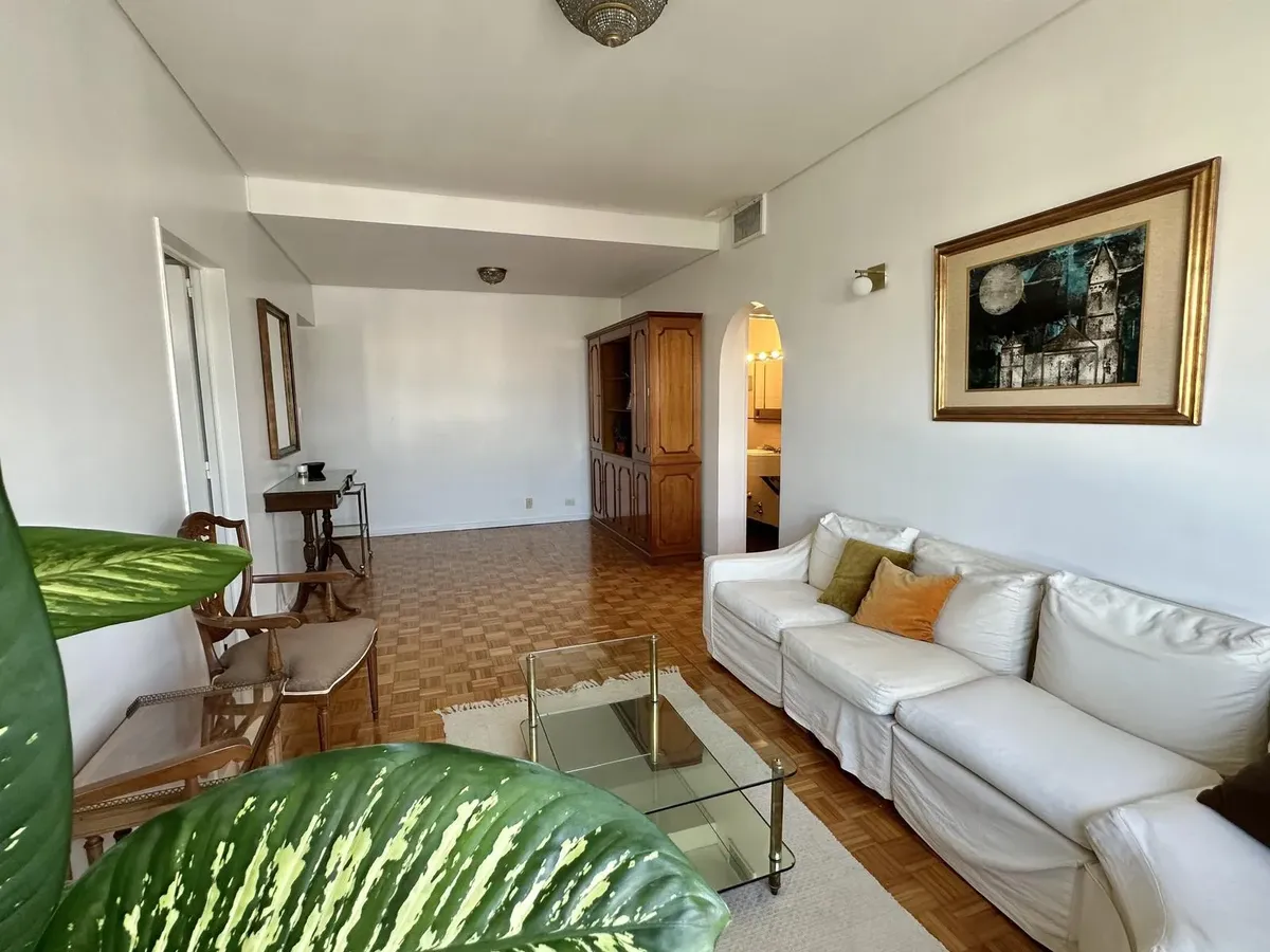 Alquiler De Departamento De 3 Dormitorios En Palermo Chico- Torre Piso Alto Vista Abierta