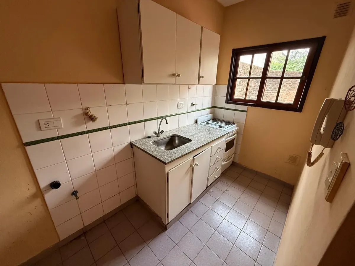 Apartamento térreo com pátio privativo