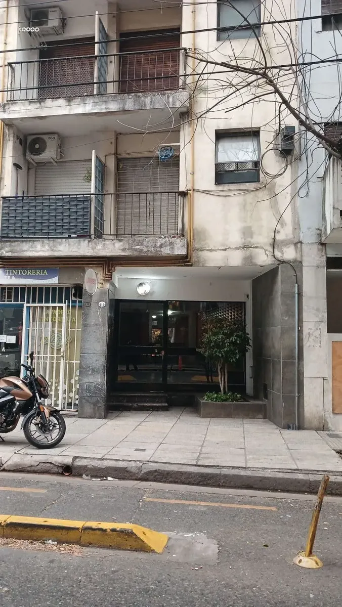 Alquiler De Departamento Monoambiente En Balvanera, Capital Federal