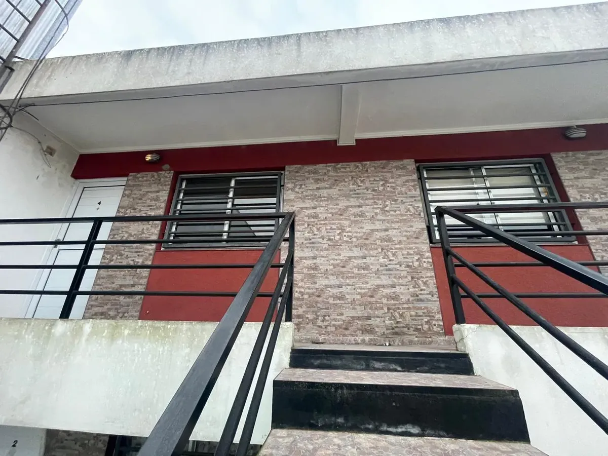 1st-floor walk-up, enclosed balcony