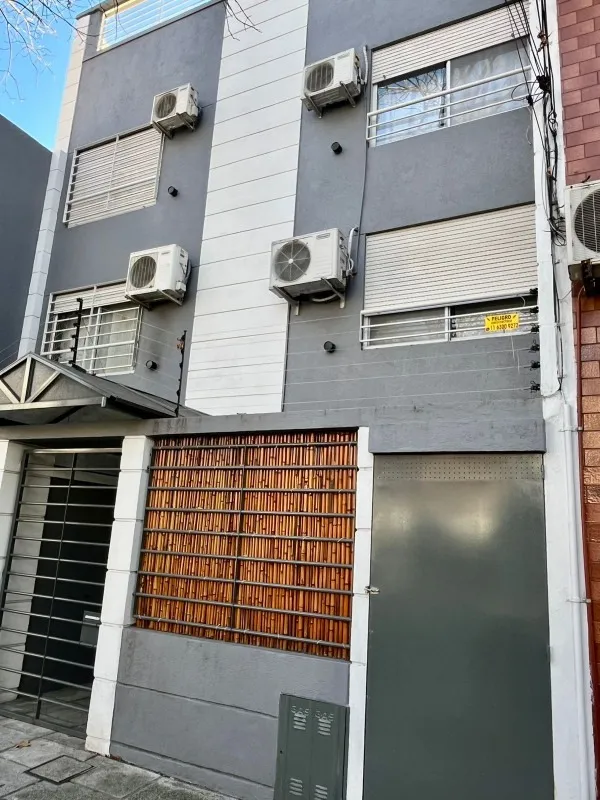 Muy Buena Unidad.dos Patios Apto Profesional