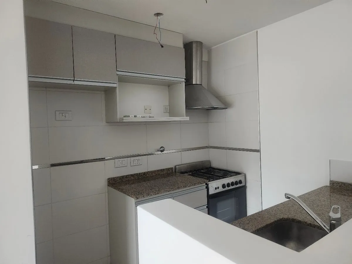 Balcón aterrazado, 6° piso