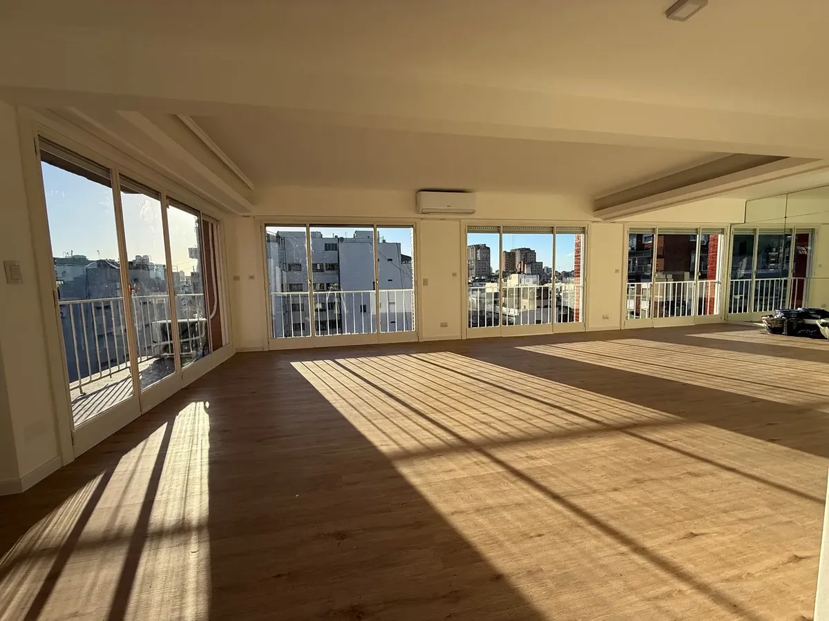 Alquiler 5 Ambientes 140m² Con Balcón - 4 Dormitorios - Recoleta