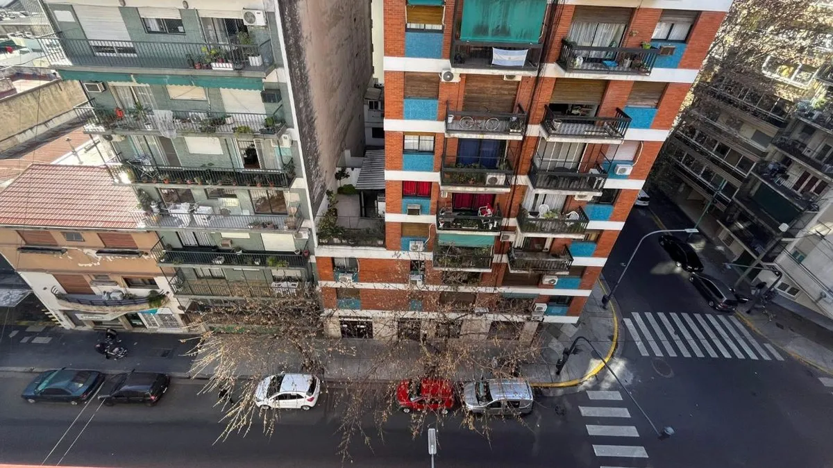 Departamento 3 Ambientes C/balcon+cochera-todo Luz