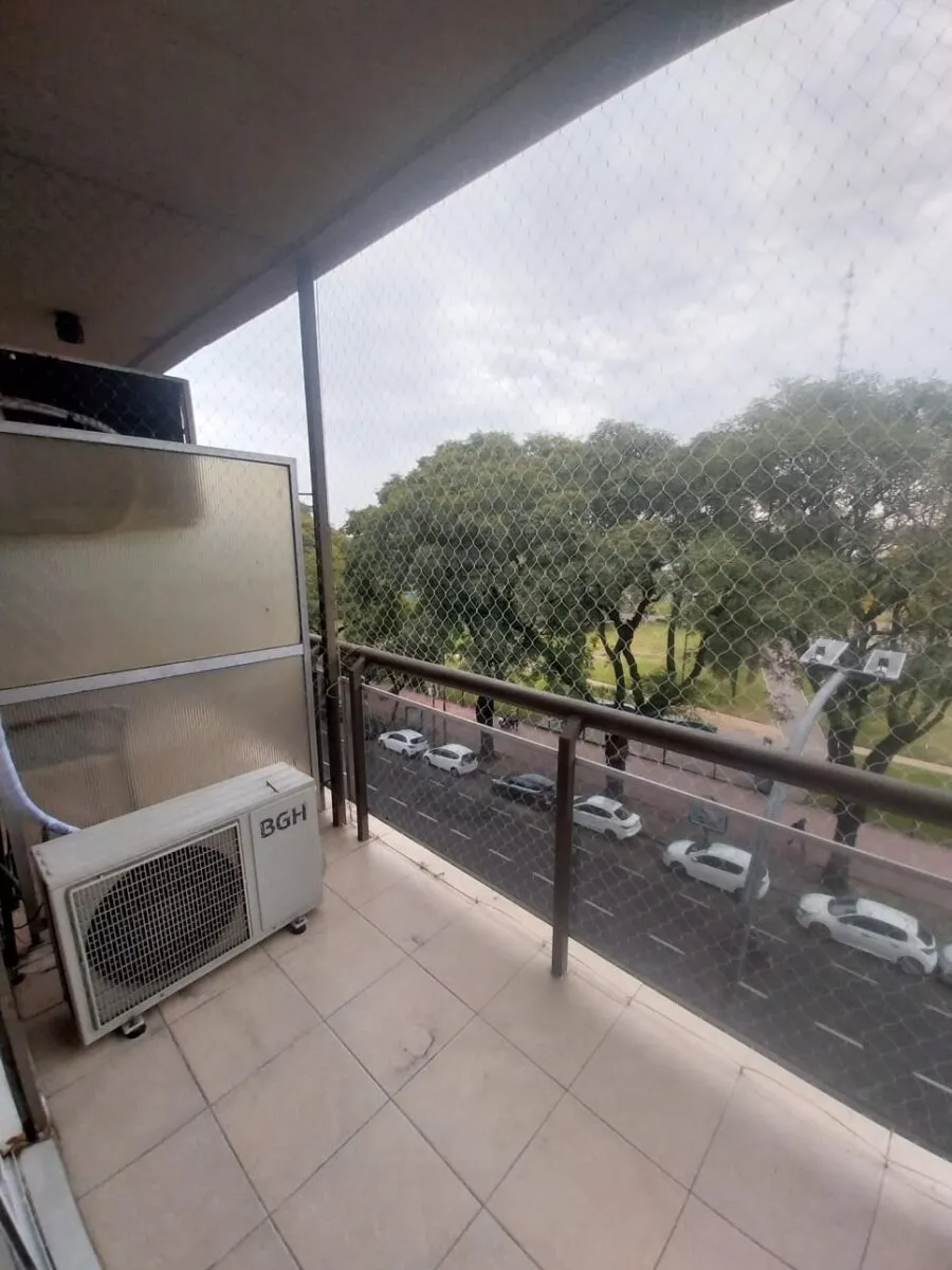 Estúdio 4º andar com varanda
