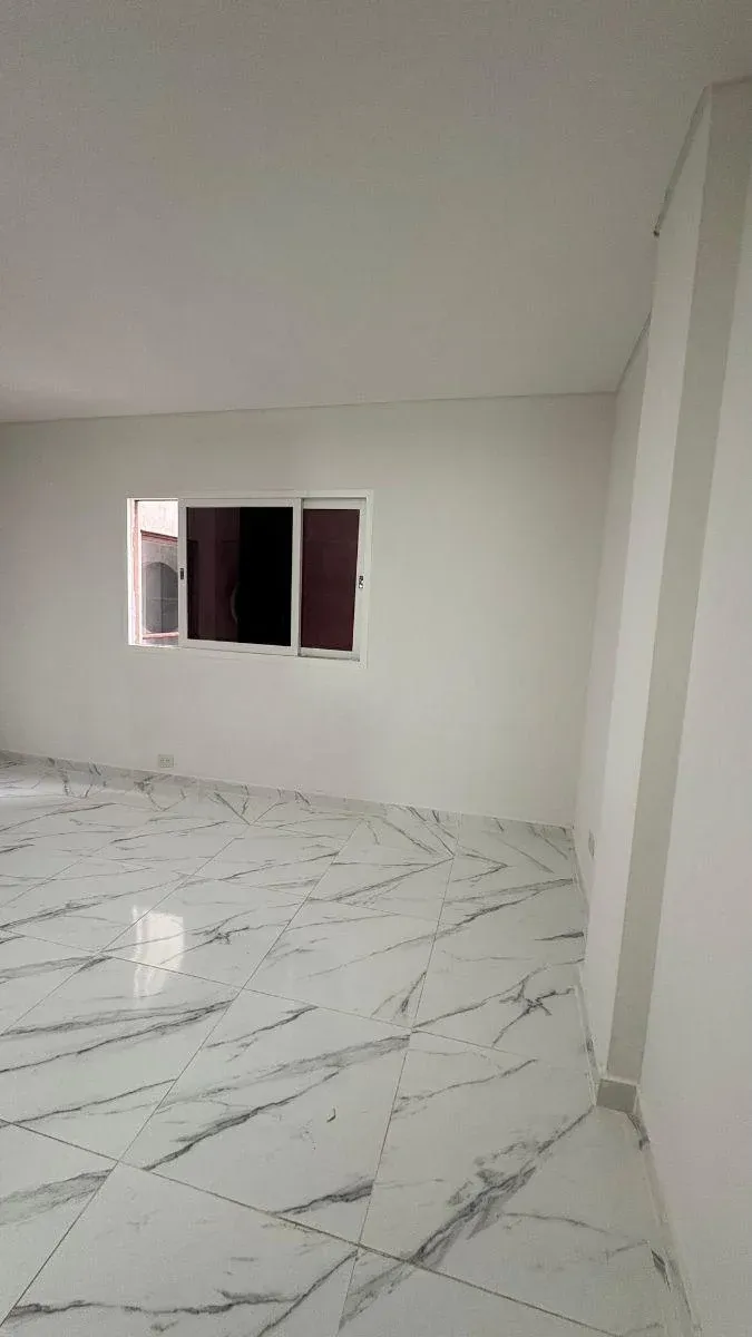 Alquiler Monoambiente Listo Para Mudar! Excelente Y Luminoso Departamento En Ubicación Estratégica. Esmeralda 486