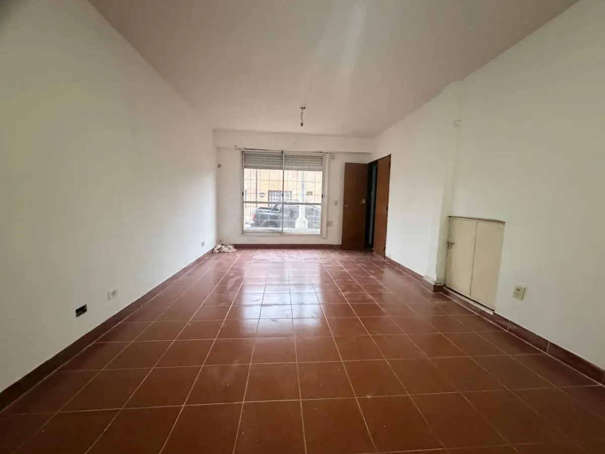 Ground floor, 2 bathrooms