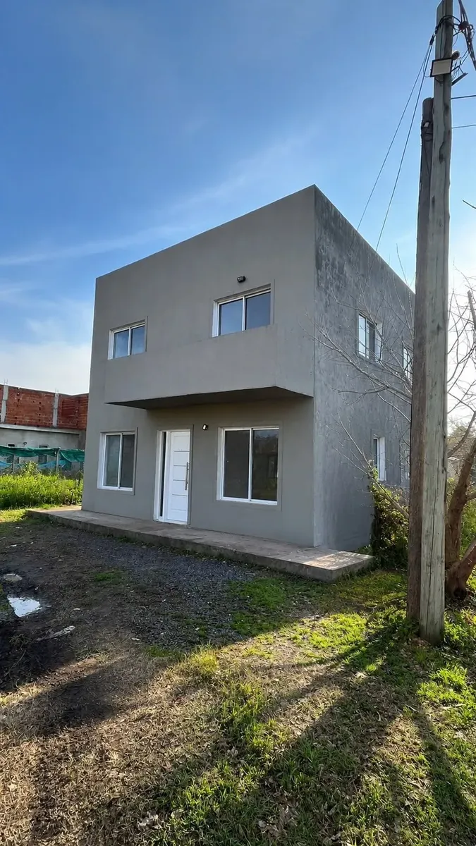 Alquiler Casa En Barrio Loma Linda Tortuguitas