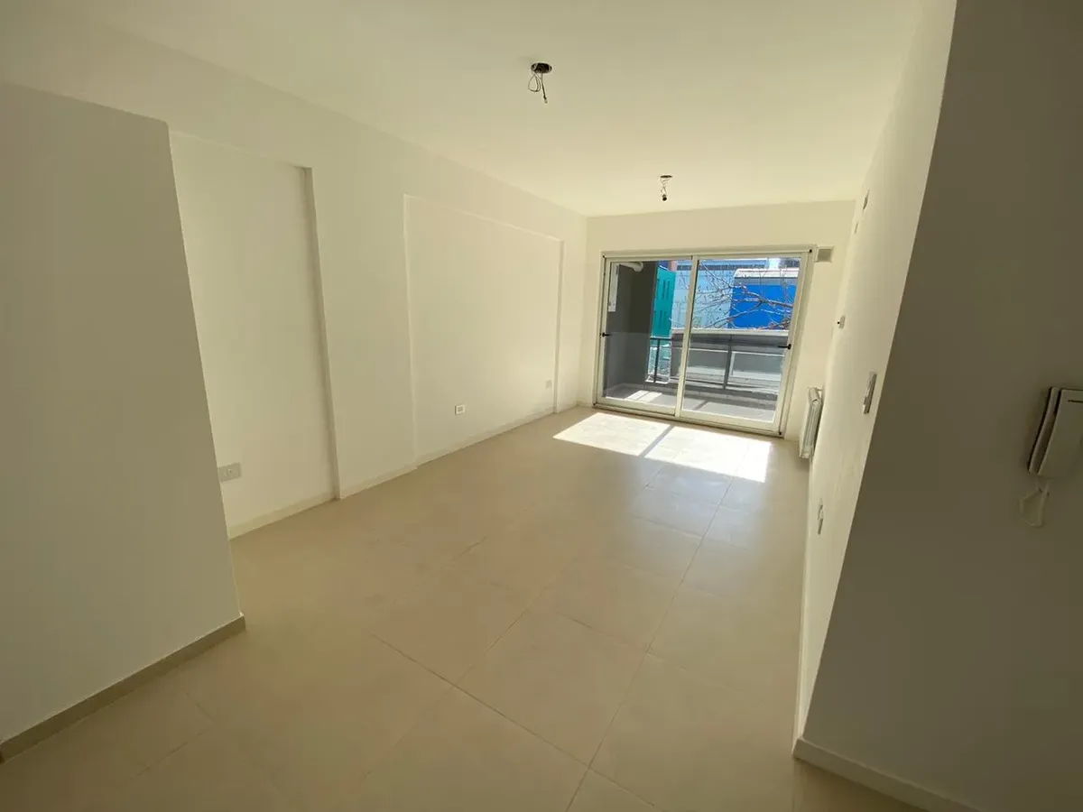 Hermoso 3 Amb Al Frente 2 Baños Completos