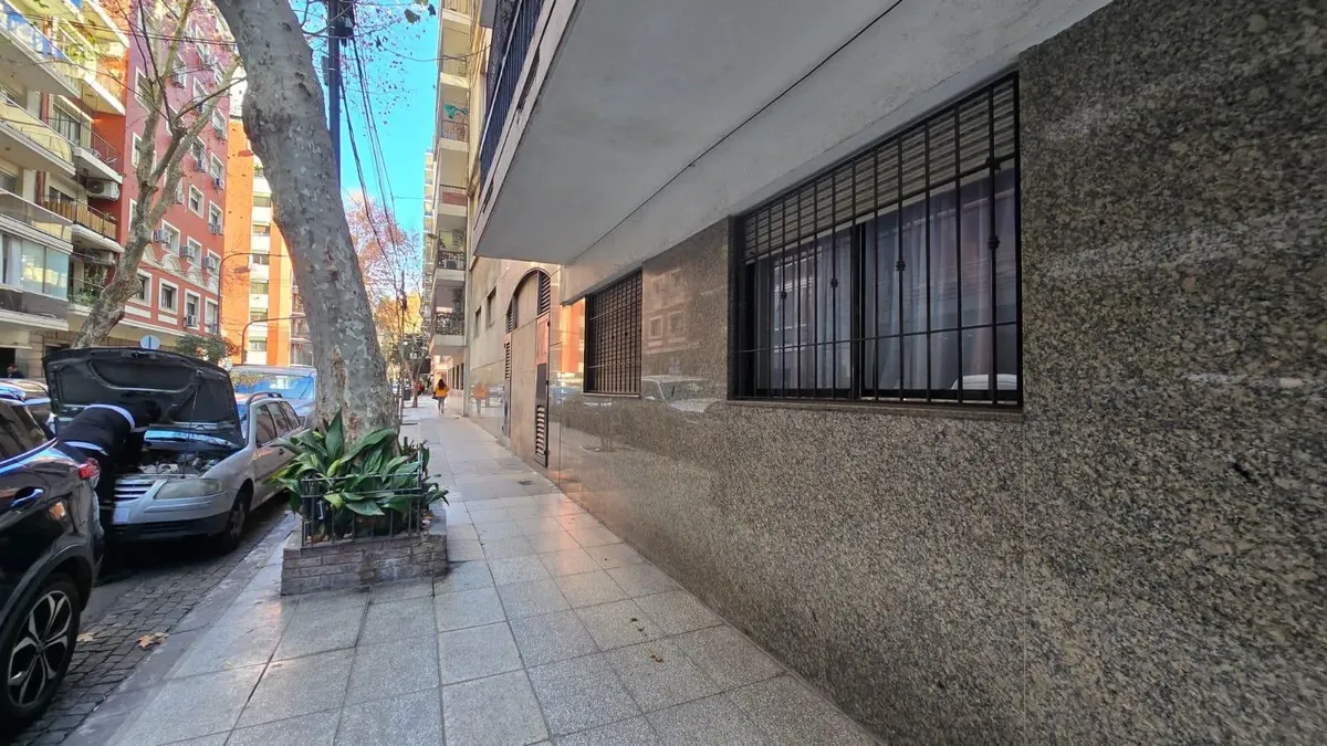 Recoleta 3-room rear-facing