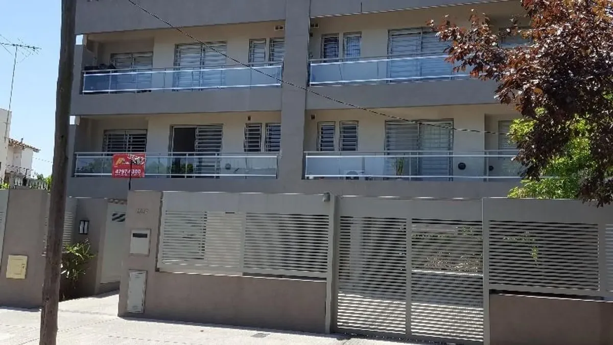 Moderno Dpto 2 Ambientes Con Balcon De 8 Mts. Cocina Separad