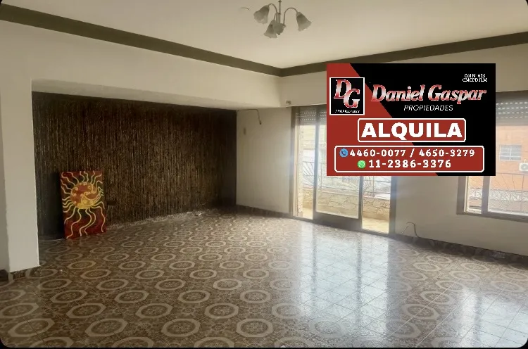 4 ambientes con terraza y balcón