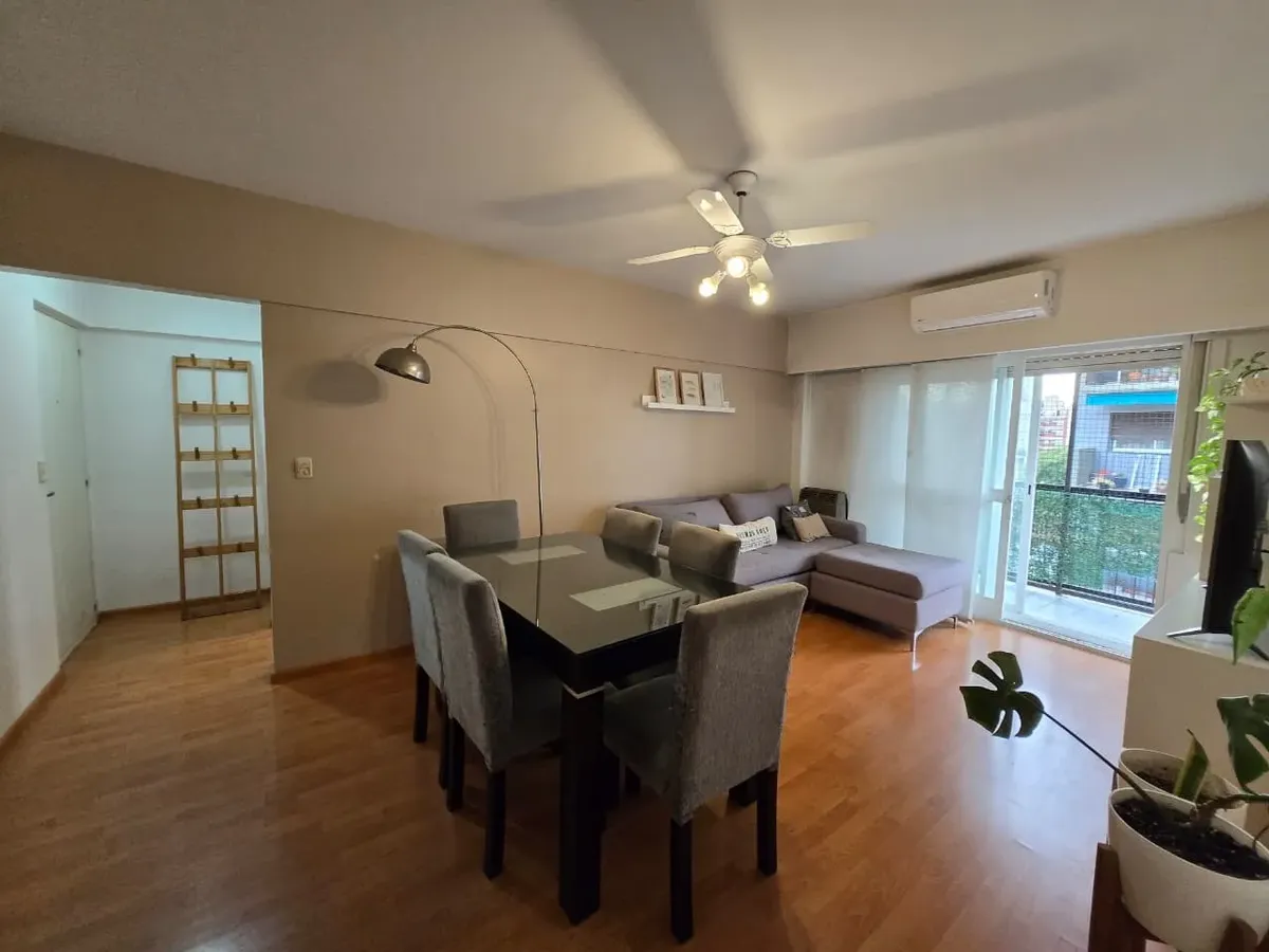 Departamento 3 Amb Amueblado Al Frente Balcón. Hermoso